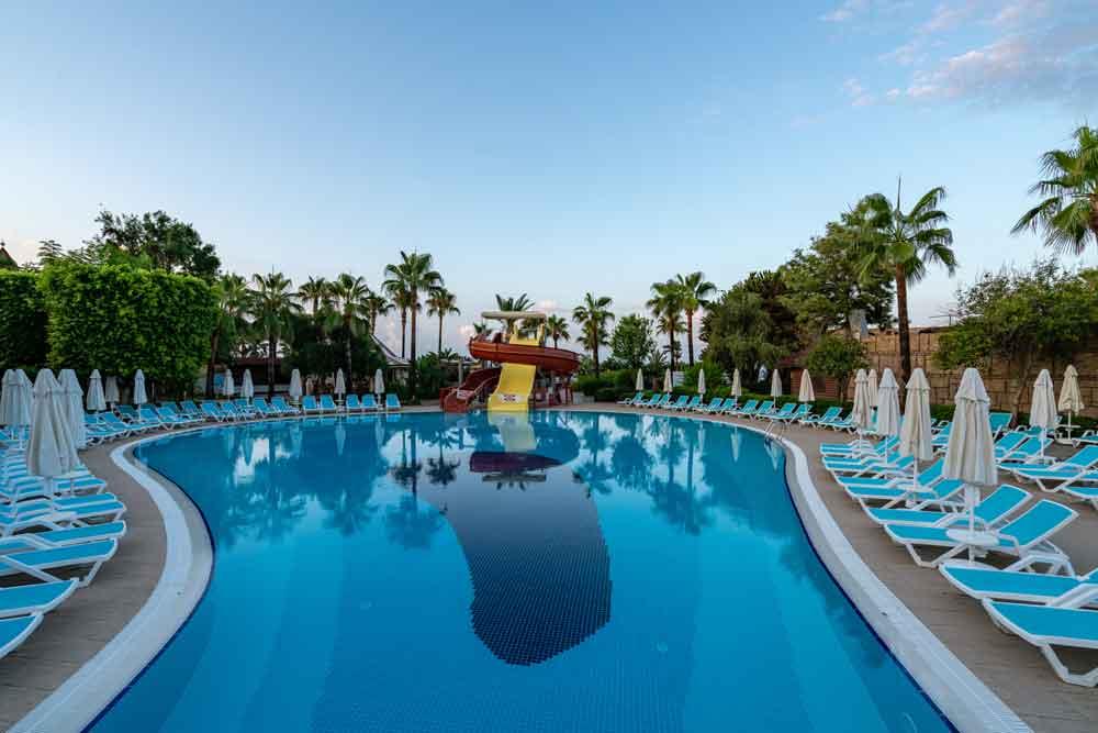 Palmeras Beach Hotel Ultra All Inclusive Konaklı Esterno foto