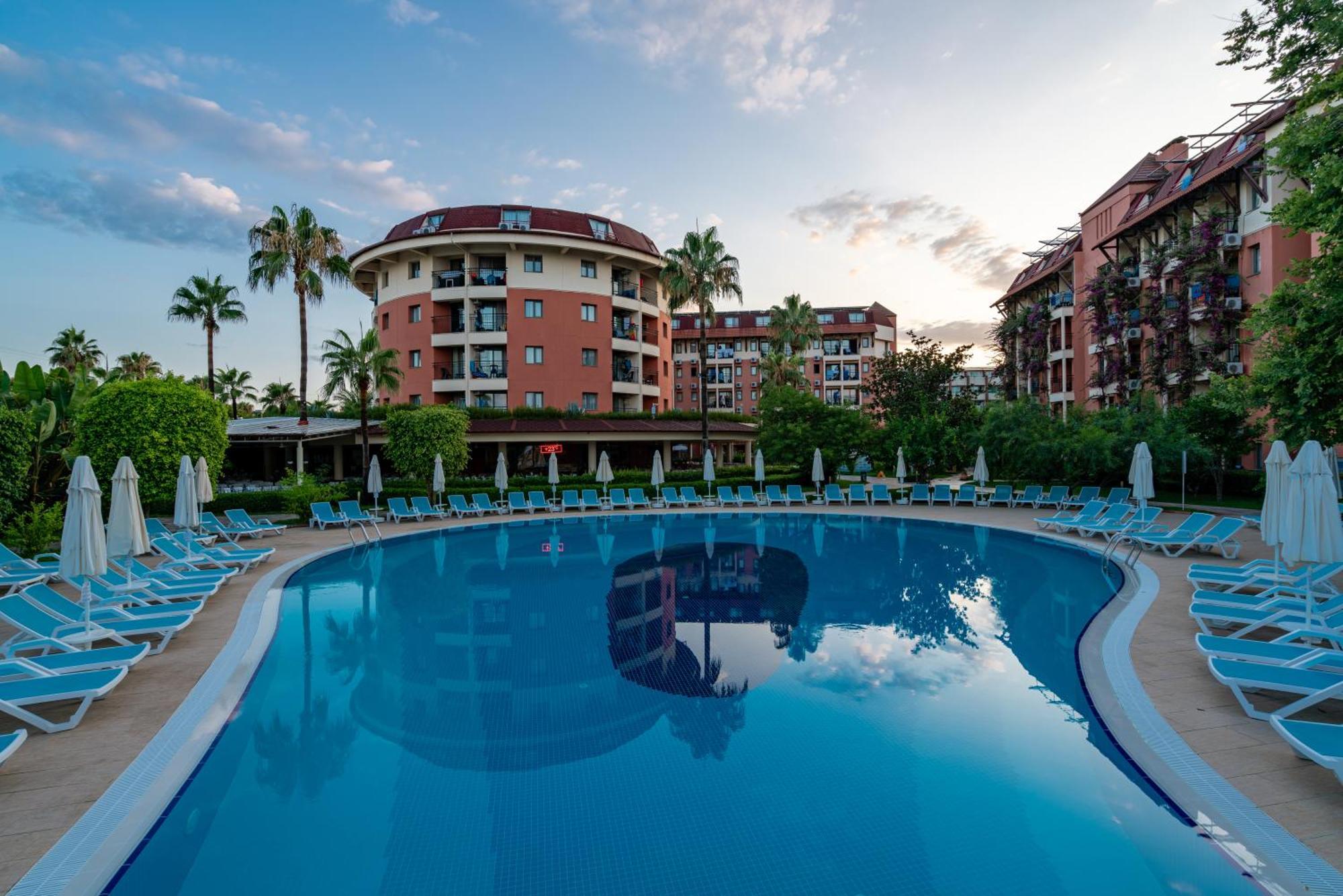 Palmeras Beach Hotel Ultra All Inclusive Konaklı Esterno foto