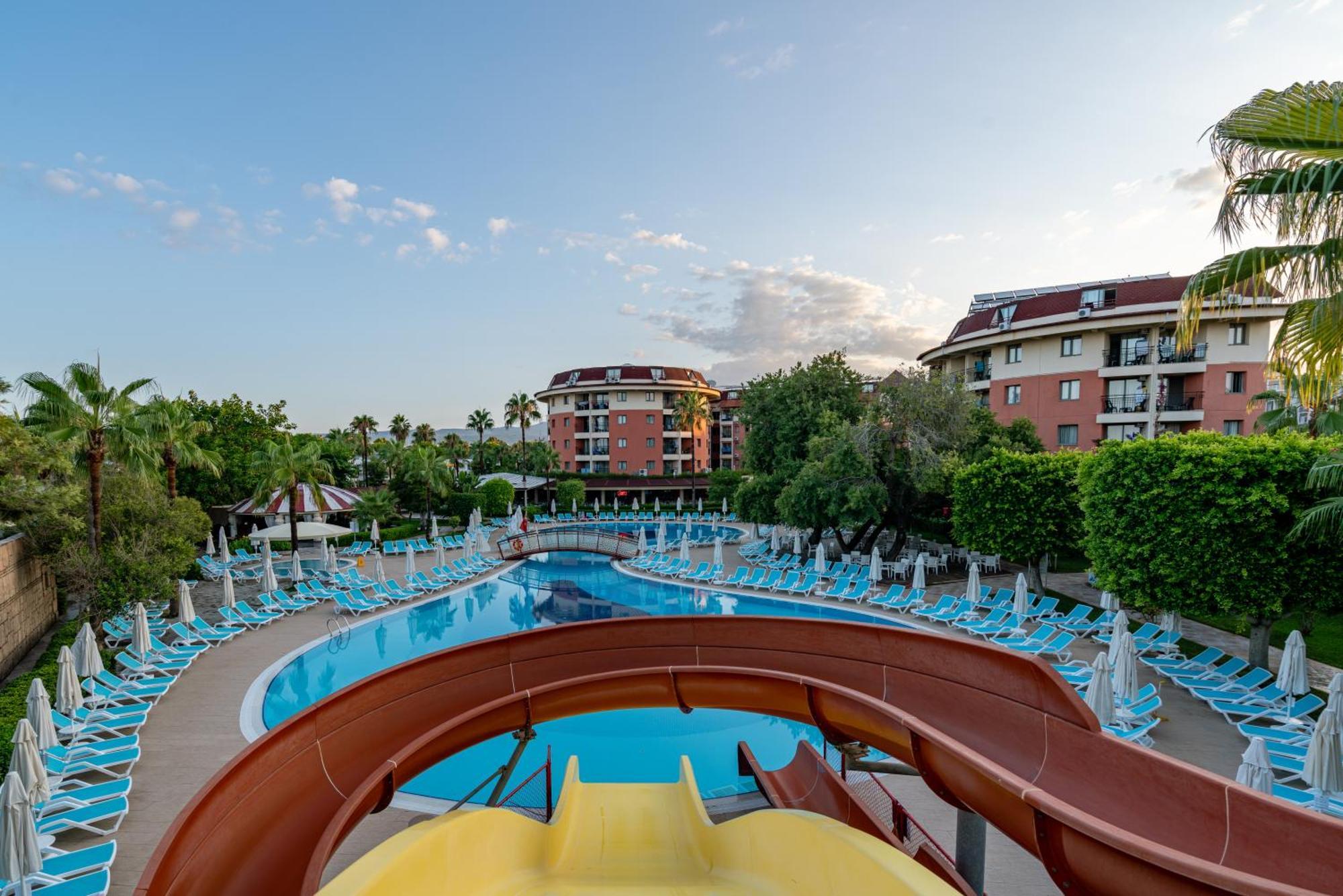 Palmeras Beach Hotel Ultra All Inclusive Konaklı Esterno foto